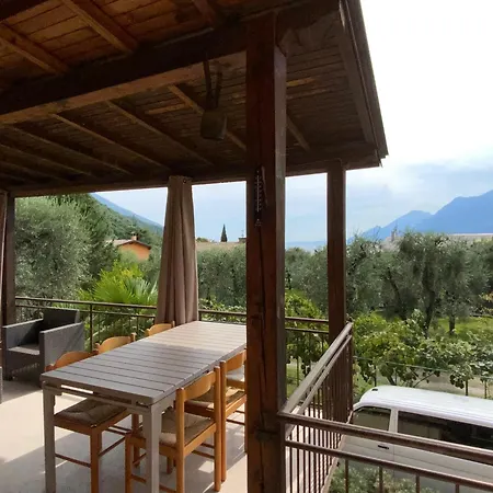 Apartman Dei Limoni *